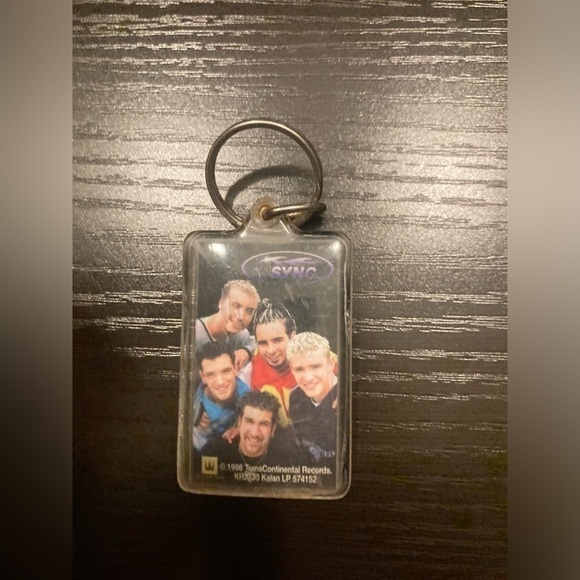 Vintage N’sync keychain. From 1998. Great condition. - Picture 3 of 4